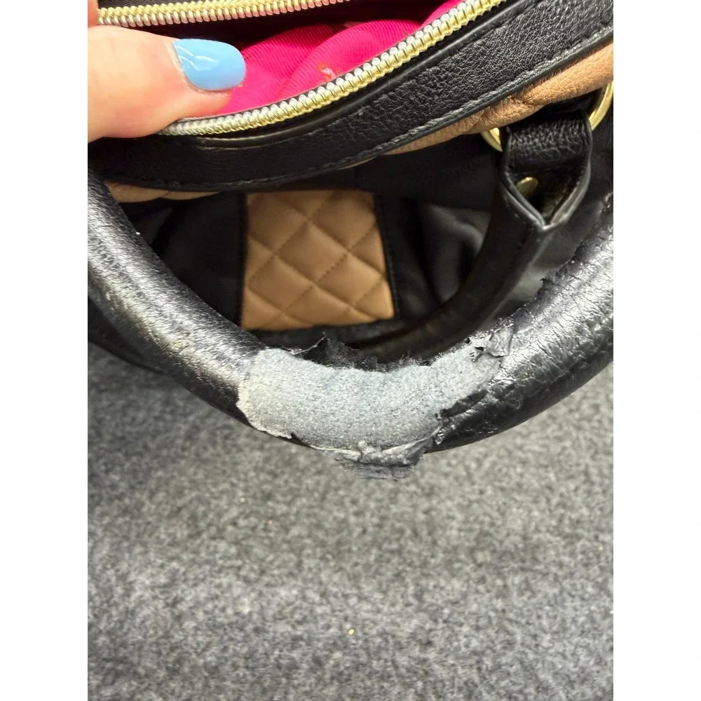 Vintage Betsey Johnson Satchel Quilted Large‎ Bow Tan Black Handbag READ